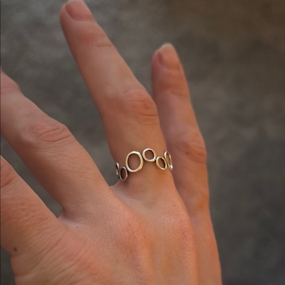 Sterling Silver Unique Circle Ring - Picture 4 of 6